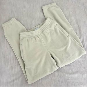 Aritzia TNA Jogger Sweatpants